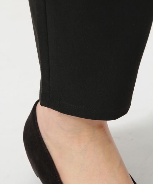 LOWRYS FARM（ローリーズファーム）の「イージテーパードパンツ（パンツ・レディース・ブラック/グレー/ネイビー・Ｆ）」の8枚目の写真