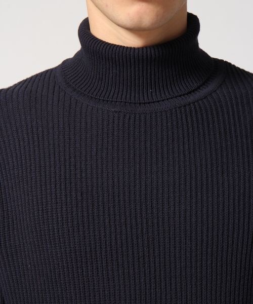 RAGEBLUE(レイジブルー)の「片あぜ編みニットタートル(トップス・メンズ・ホワイト/グレー/ネイビー・M/L)」の6枚目の写真