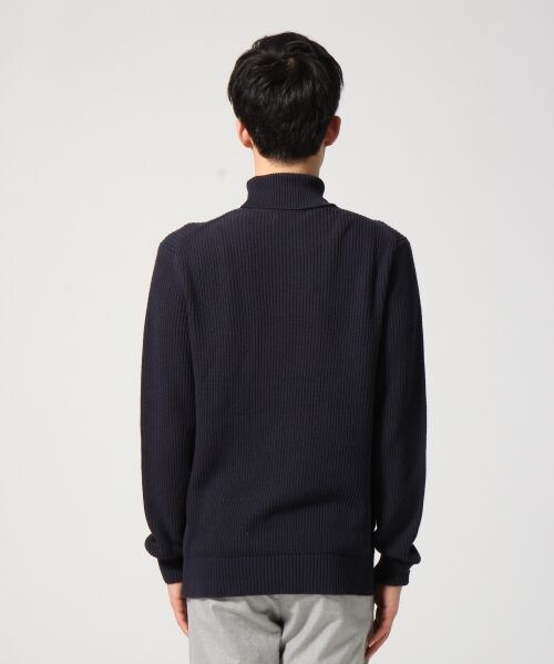 RAGEBLUE(レイジブルー)の「片あぜ編みニットタートル(トップス・メンズ・ホワイト/グレー/ネイビー・M/L)」の5枚目の写真