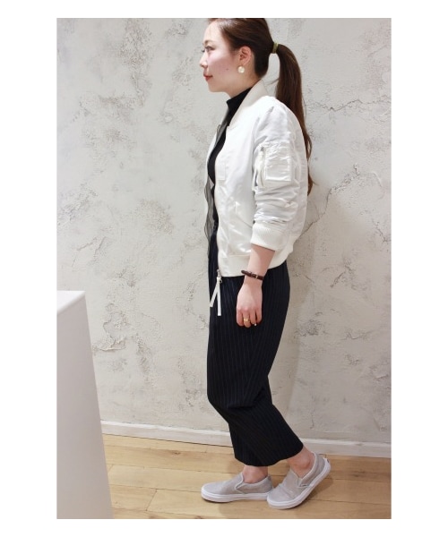 SLOBE IENA(スローブイエナ)の「《予約》ナイロンクロップドMA-1 ブルゾン(その他ブルゾン・レディース・ブラック/ホワイト/カーキ・36/38/40)」の19枚目の写真