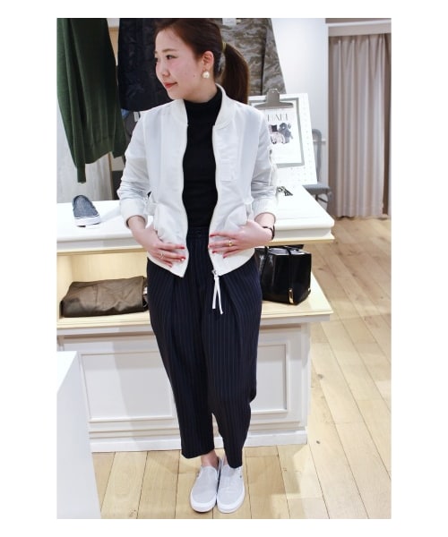 SLOBE IENA(スローブイエナ)の「《予約》ナイロンクロップドMA-1 ブルゾン(その他ブルゾン・レディース・ブラック/ホワイト/カーキ・36/38/40)」の15枚目の写真