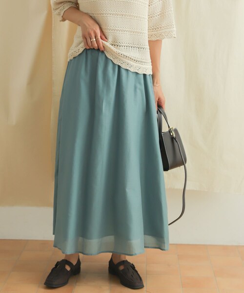 URBAN RESEARCH DOORS（アーバンリサーチドアーズ）の「コットンシルクロングスカート（スカート・レディース・D.MINT/BLACK/BROWN・M）」の2枚目の写真