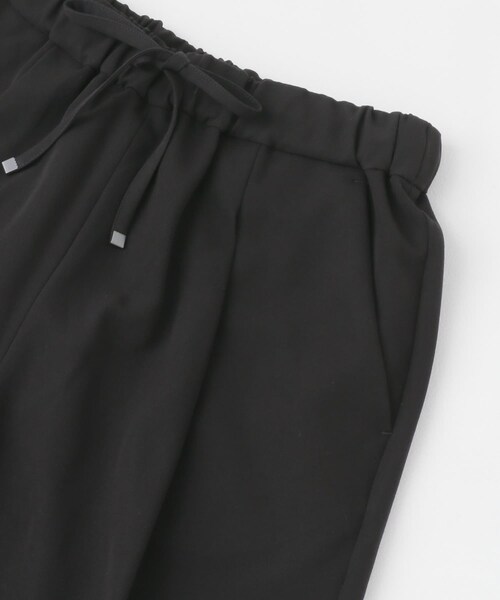 URBAN RESEARCH DOORS（アーバンリサーチドアーズ）の「ストレッチテーパードイージーパンツ（パンツ・レディース・GREEN/BLACK/NAVY・XS/S/M）」の4枚目の写真