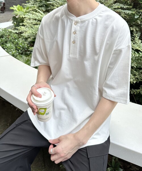 DISCOAT(ディスコート)の「ヘヴィウェイトヘンリーネックTシャツ(Tシャツ/カットソー・メンズ・オフホワイト/ブラウン/ブラック・M/L)」の1枚目の写真