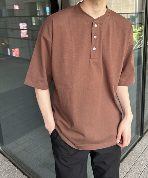 DISCOAT(ディスコート)の「ヘヴィウェイトヘンリーネックTシャツ(Tシャツ/カットソー・メンズ・オフホワイト/ブラウン/ブラック・M/L)」の3枚目の写真