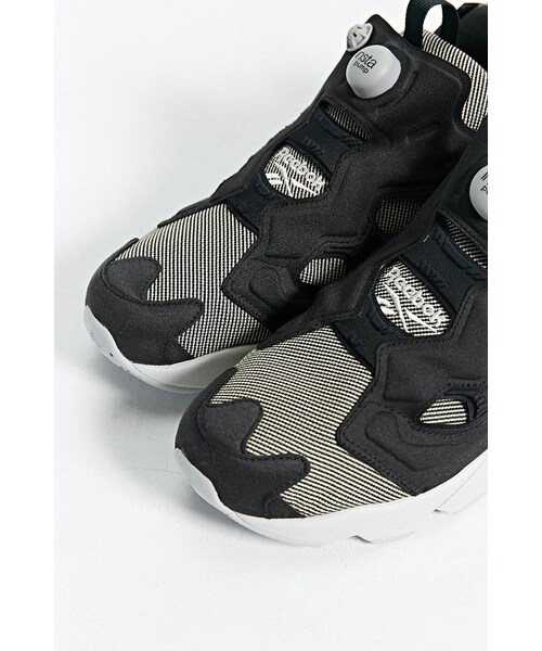 Reebok(リーボック)の「Reebok Insta Pump Fury Tech Sneaker(スニーカー・メンズ・BLACK・11/11.5)」の4枚目の写真