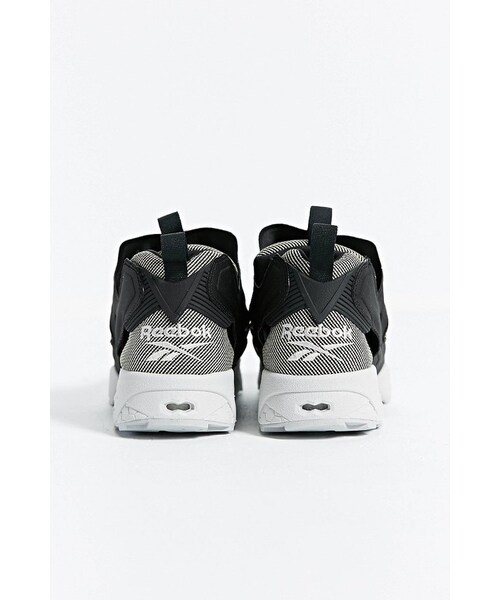 Reebok(リーボック)の「Reebok Insta Pump Fury Tech Sneaker(スニーカー・メンズ・BLACK・11/11.5)」の3枚目の写真