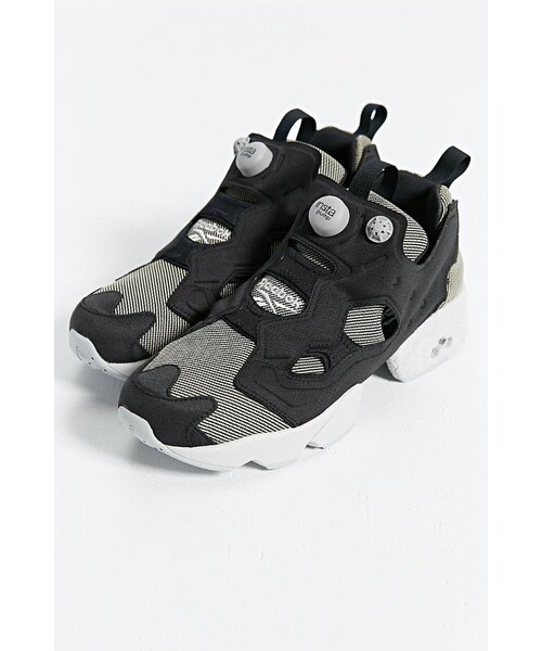 Reebok(リーボック)の「Reebok Insta Pump Fury Tech Sneaker(スニーカー・メンズ・BLACK・11/11.5)」の1枚目の写真