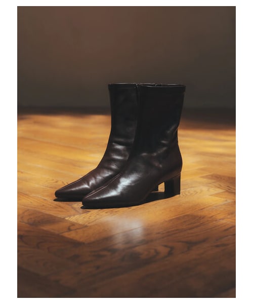 YECCA VECCA（イェッカヴェッカ）の「ストレッチミドル丈ブーツ（シューズ・ブラック/ベージュ/ブラウン・5cm）」の2枚目の写真