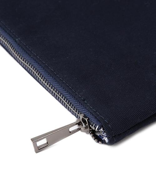 DOUBLE NAME（ダブルネーム）の「ロールクラッチバッグ（ファッション雑貨・レディース・ネイビー/グリーン/オフシロ・FREE）」の9枚目の写真