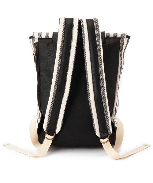 DOUBLE NAME（ダブルネーム）の「フラップ式リュックサック(無地/迷彩/ストライプ)（ファッション雑貨・レディース・ブラック/キナリ/柄A/柄B・FREE）」の7枚目の写真