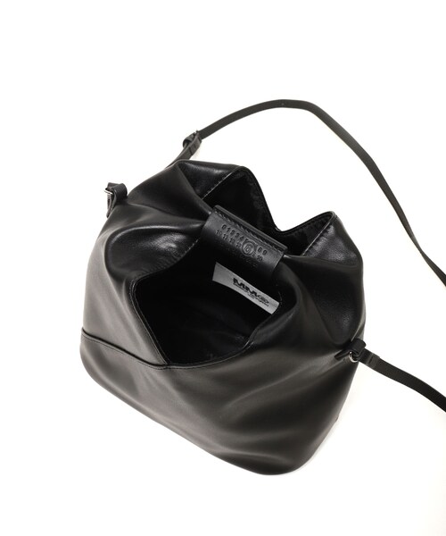 MM6 Maison Margiela（ｴﾑｴﾑｼｯｸｽ ﾒｿﾞﾝ ﾏﾙｼﾞｪﾗ）の「JAPANESE FONDO（バッグ・レディース・BLACK/01・F）」の7枚目の写真