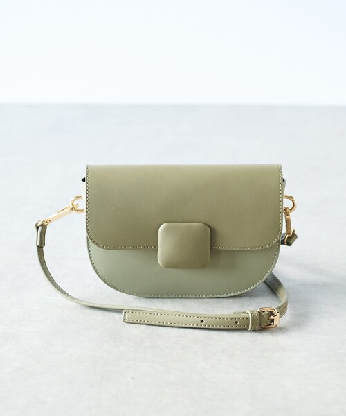 un dix cors（アンディコール）の「《予約》カラーショルダーバッグ（ショルダーバッグ・レディース・イエロー/グリーン/レッド/ブラック・F）」の3枚目の写真