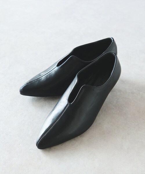 un dix cors(アンディコール)の「《予約》センタースリットブーティー(ブーツ・レディース・エクリュ/キャメル/ブラック・36/37/38)」の2枚目の写真