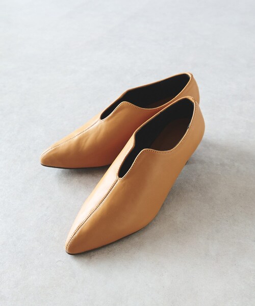 un dix cors(アンディコール)の「《予約》センタースリットブーティー(ブーツ・レディース・エクリュ/キャメル/ブラック・36/37/38)」の3枚目の写真