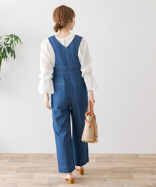 URBAN RESEARCH Sonny Label（アーバンリサーチサニーレーベル）の「2WAYスカラップコットンレースブラウス（トップス・レディース・オフ/ブラック/サックスブルー・FREE）」の12枚目の写真