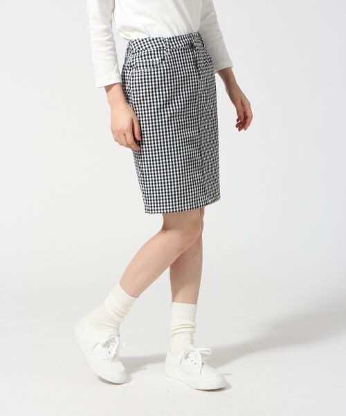 LOWRYS FARM(ローリーズファーム)の「ストライプ*ギンガムタイトスカート(スカート・レディース・オフ×ストライプ/ブラック×ギンガム/ネイビー×ギンガム/ブルー×ストライプ/ネイビー×ストライプ・M/L)」の2枚目の写真