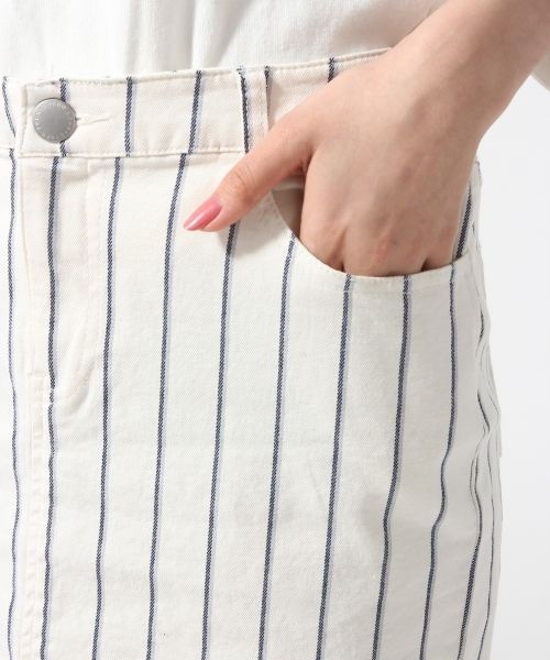 LOWRYS FARM(ローリーズファーム)の「ストライプ*ギンガムタイトスカート(スカート・レディース・オフ×ストライプ/ブラック×ギンガム/ネイビー×ギンガム/ブルー×ストライプ/ネイビー×ストライプ・M/L)」の9枚目の写真