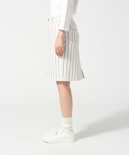 LOWRYS FARM(ローリーズファーム)の「ストライプ*ギンガムタイトスカート(スカート・レディース・オフ×ストライプ/ブラック×ギンガム/ネイビー×ギンガム/ブルー×ストライプ/ネイビー×ストライプ・M/L)」の6枚目の写真