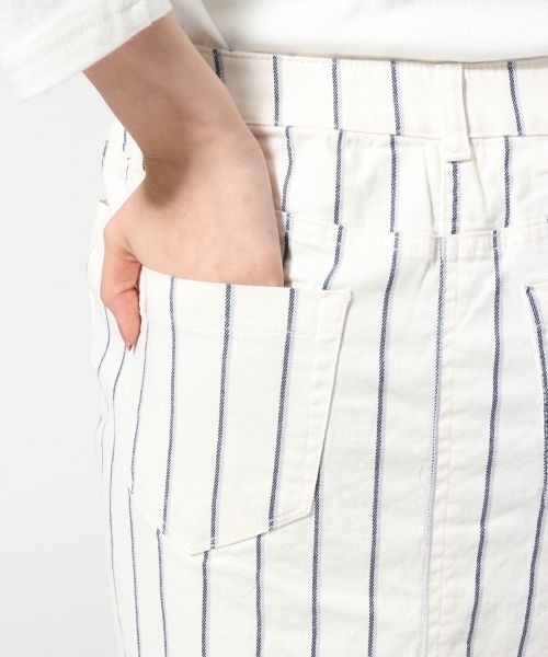 LOWRYS FARM(ローリーズファーム)の「ストライプ*ギンガムタイトスカート(スカート・レディース・オフ×ストライプ/ブラック×ギンガム/ネイビー×ギンガム/ブルー×ストライプ/ネイビー×ストライプ・M/L)」の11枚目の写真