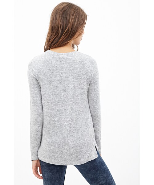 FOREVER 21（フォーエバー トゥエンティーワン）の「FOREVER 21 Classic Heathered Knit Top（シャツ/ブラウス・レディース・Light heather grey/Charcoal・Small/Medium/Large）」の4枚目の写真