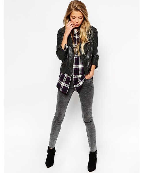 asos（エイソス）の「ASOS Leather Biker Jacket In Vintage Look（ライダースジャケット・レディース・black・US 10/US 0/US 12/US 14/US 2/US 4/US 6/US 8）」の4枚目の写真