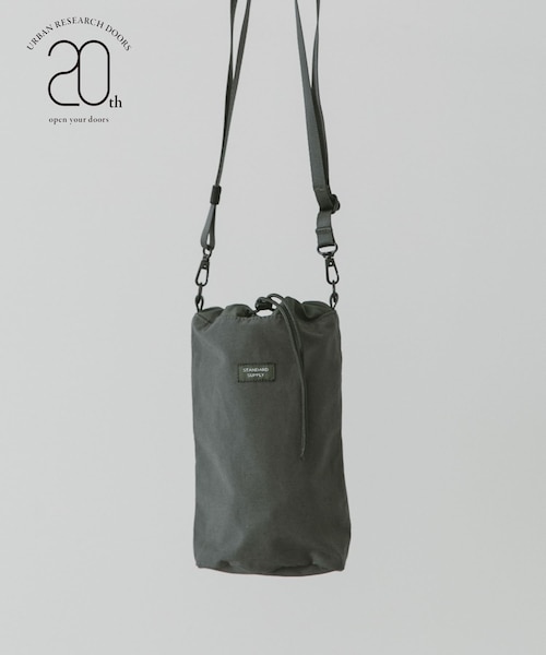 STANDARD SUPPLY(スタンダードサプライ)の「『別注』STANDARD SUPPLY×DOORS 20th 2wayDRAWSTRINGBAG(バッグ・メンズ・BLACK/FOLIAGE・one)」の5枚目の写真