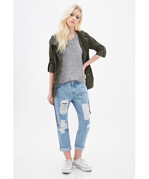 FOREVER 21（フォーエバー トゥエンティーワン）の「FOREVER 21 Distressed Boyfriend Jeans（デニムパンツ・レディース・Light denim・31/24/25/28/27/29/26/30）」の5枚目の写真