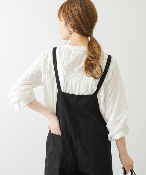 URBAN RESEARCH Sonny Label（アーバンリサーチサニーレーベル）の「ドビーエアリーコットンギャザーブラウス（トップス・レディース・オフ/ブラック/ブルーグレー・FREE）」の19枚目の写真