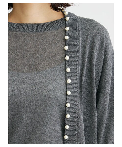 Green　Parks（グリーンパークス）の「・ELENCARE DUEパールツキシアーカーディガン（トップス・グレー/ブラック/ボルドー/ライトベージュ/ブラウン・F）」の8枚目の写真