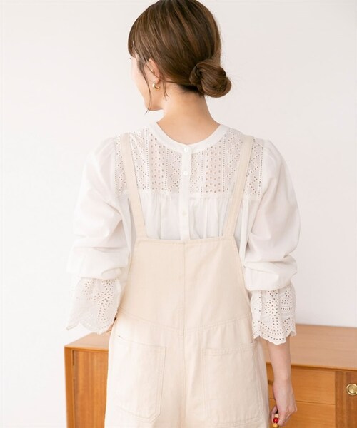 URBAN RESEARCH Sonny Label（アーバンリサーチサニーレーベル）の「2WAY扇貝花邊棉質蕾絲罩衫（その他・レディース・米色/黑色/薩克斯藍・米色/黑色/薩克斯藍）」の13枚目の写真