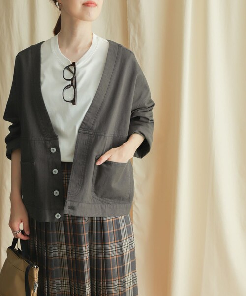 URBAN RESEARCH DOORS（アーバンリサーチドアーズ）の「リメイクショートジャケット（ジャケット/アウター・レディース・CHARCOAL/KHAKI・M）」の3枚目の写真