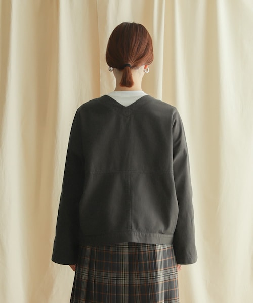 URBAN RESEARCH DOORS（アーバンリサーチドアーズ）の「リメイクショートジャケット（ジャケット/アウター・レディース・CHARCOAL/KHAKI・M）」の19枚目の写真