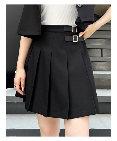 INGNI（イング）の「【秋の新作】【着用動画あり】サイドベルトプリーツ／スカパン(セットアップ対応)（スカート・レディース・ｸﾞﾚｰ/ｸﾛ/ﾌﾞﾗｳﾝ/ﾁｪｯｸ・F）」の16枚目の写真