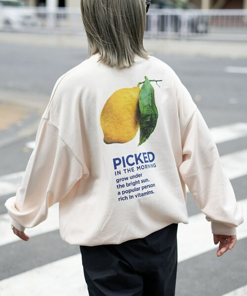 CIAOPANIC TYPY(チャオパニックティピー)の「【ユニセックス】ソフトタッチプリントドロストロンTee(Tシャツ/カットソー・レディース・ホワイト/アイボリー/グリーン/チャコールグレー・L/M)」の2枚目の写真