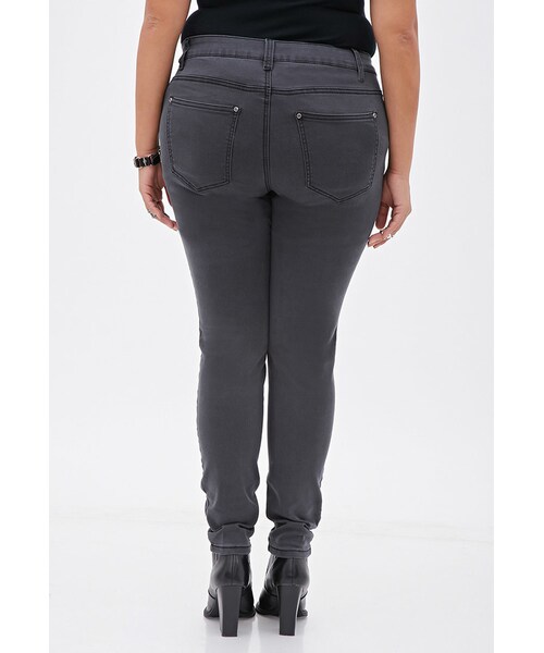 FOREVER 21（フォーエバー トゥエンティーワン）の「FOREVER 21+ Low-Rise Skinny Jeans（デニムパンツ・レディース・Grey/Denim・14/12/18/20/16）」の3枚目の写真
