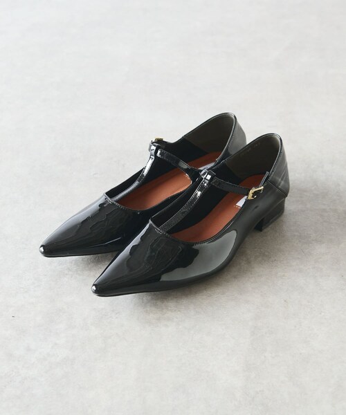 un dix cors（アンディコール）の「《予約》EVOL/T字ストラップフラットパンプス（その他シューズ・レディース・ゴールド/ブラック・22.5/23.5/24.5）」の2枚目の写真