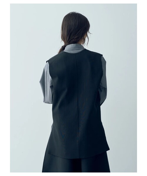 YECCA VECCA(イェッカヴェッカ)の「Vネックニットベスト(トップス・ブラック/キャメル/バーガンディー・F)」の21枚目の写真