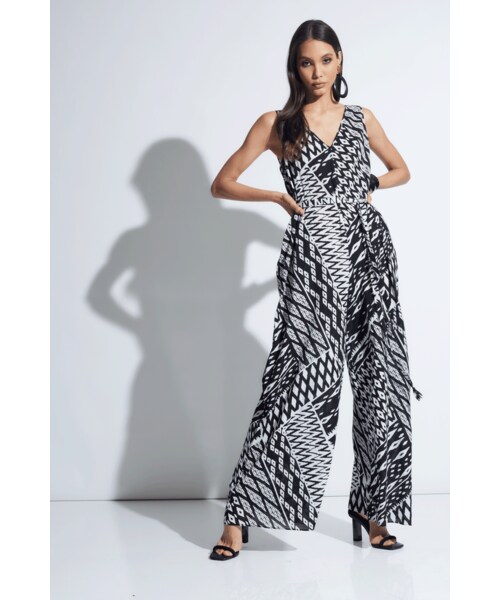 Josie Natori（ジョーシーナトリ）の「Chibana Getaway Jumpsuit（）」 WEAR