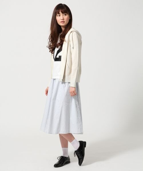 GLOBAL WORK（グローバルワーク）の「アソートＴシャツ7分袖（トップス・レディース・ホワイトロゴ05/ホワイトナンバー06/ボーダー10/ネイビーロゴ88・Ｍ/Ｌ）」の6枚目の写真