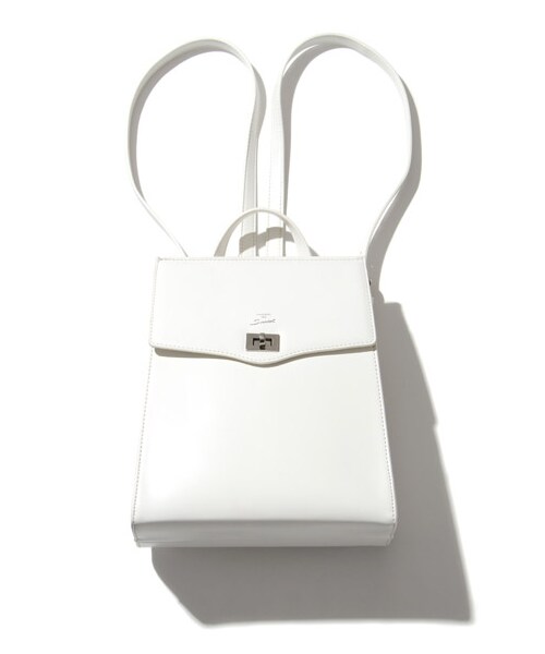 SNIDEL(スナイデル)の「スクエアミニバックパック(リュック・レディース・WHT/BEG/BLK・F)」の1枚目の写真