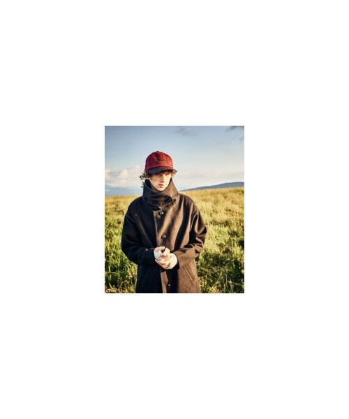 glamb（グラム）の「GB0423/JKT10 : Spared Neck Coat
