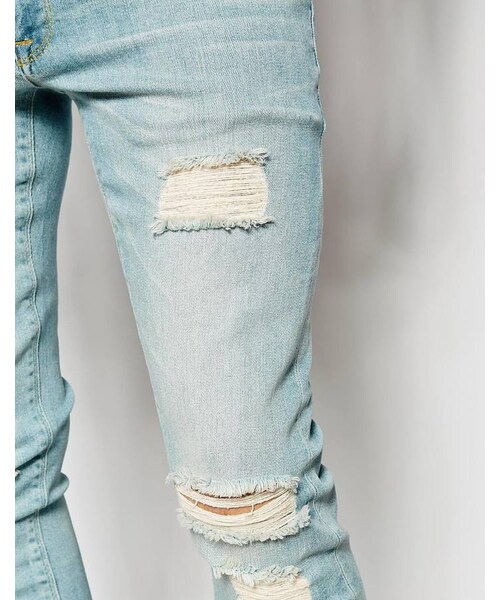 asos（エイソス）の「ASOS Extreme Super Skinny Jeans With Rips（デニムパンツ・メンズ・blue・W30 L32/W32 L32/W28 L32/W34 L32/W34 L34/W26 L32/W32 L30/W36 L32/W38 L32/W30 L34/W30 L30/W32 L34/W34 L30）」の4枚目の写真