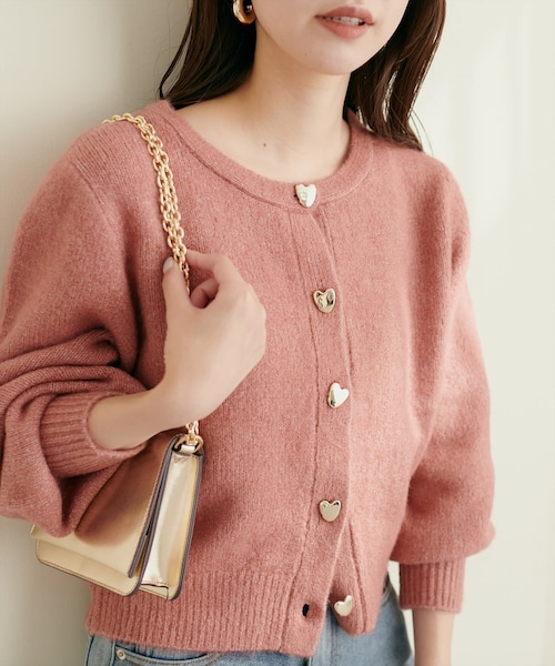 natural couture（ナチュラルクチュール）の「ハート釦クルーネック