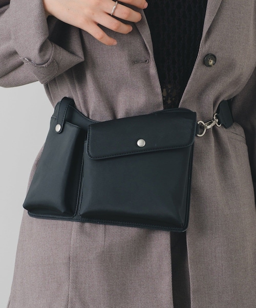 Kastane(カスタネ)の「【2023AWアイテム】2wayボディBAG(ボディバッグ/ウエストポーチ・レディース・アイボリー/ブラック/ブラウン・F)」の2枚目の写真