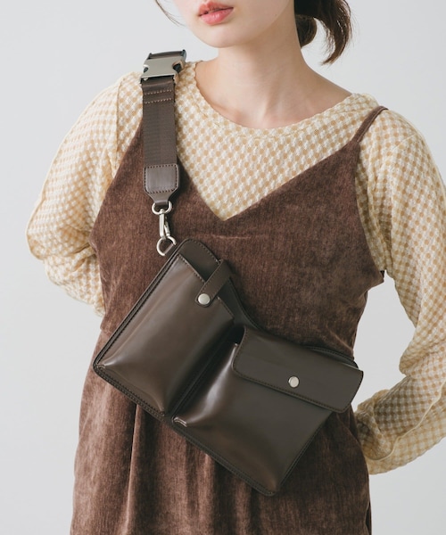 Kastane(カスタネ)の「【2023AWアイテム】2wayボディBAG(ボディバッグ/ウエストポーチ・レディース・アイボリー/ブラック/ブラウン・F)」の3枚目の写真