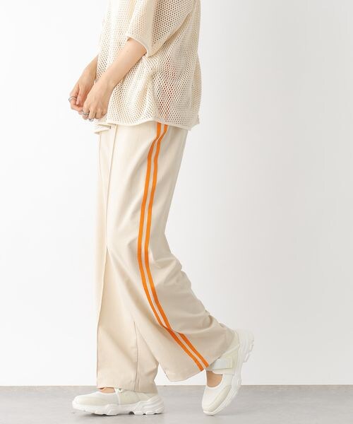 LEPSIM(レプシィム)の「ラインパンツ(パンツ・アイボリー08/ブラック09/ネイビー88・FREE SIZE)」の3枚目の写真