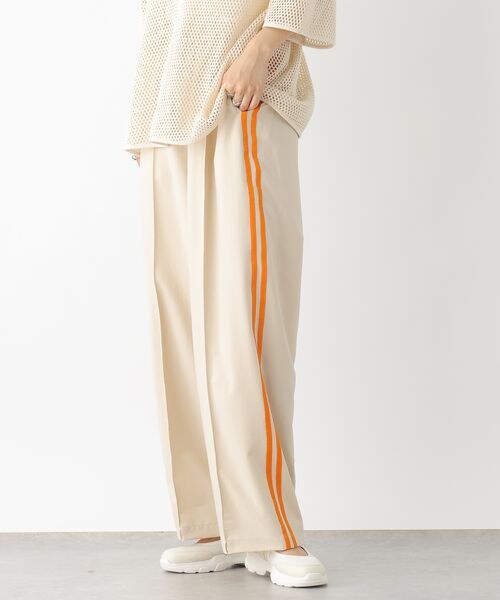 LEPSIM(レプシィム)の「ラインパンツ(パンツ・アイボリー08/ブラック09/ネイビー88・FREE SIZE)」の4枚目の写真