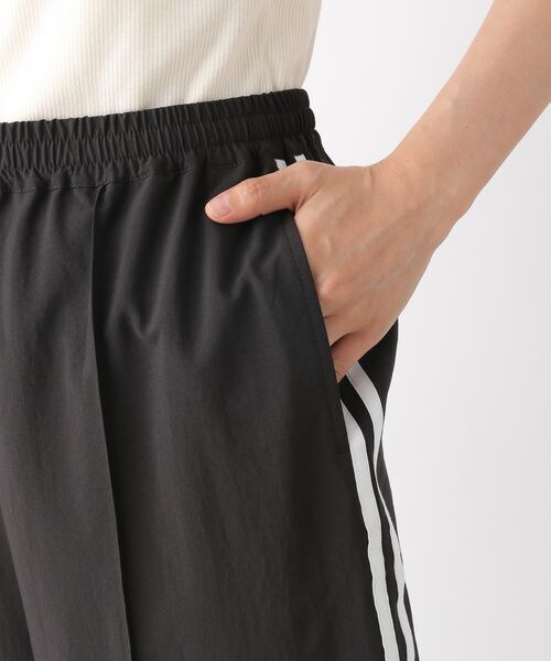 LEPSIM(レプシィム)の「ラインパンツ(パンツ・アイボリー08/ブラック09/ネイビー88・FREE SIZE)」の21枚目の写真