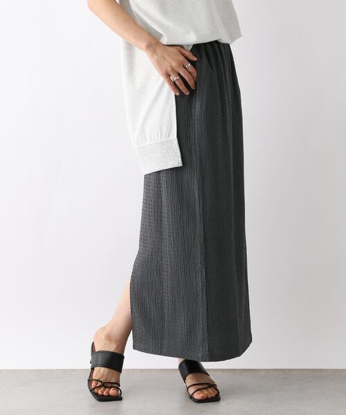 LEPSIM（レプシィム）の「シャーリングジャガードスカート（スカート・ブラック09/チャコール18/ベージュ52・FREE SIZE/FREE TALL）」の16枚目の写真